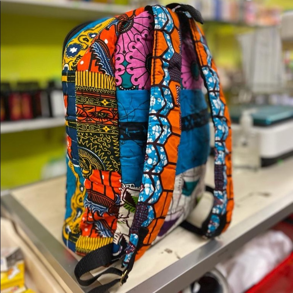 Backpack - Picture 4 of 8